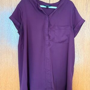 Short sleeve blouse for the office
